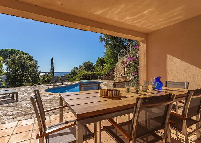 Du Canadel By Interhome Le Rayol-Canadel-sur-Mer